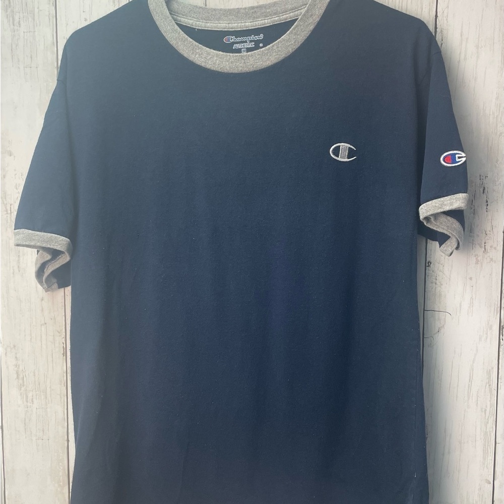 Vintage Champion Men's Navy Blue T-Shirt size medium